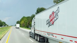 Heartland Express sees earnings turnaround in Q3