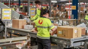 Australia Post CEO to retire as financial challenges continue