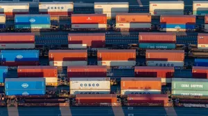 Backlog grows as 35,000 containers await rail service at LA–Long Beach