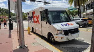 FedEx cashes in on premium logistics services, fuel surcharges