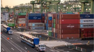Shippers waiting an extra week for US-bound containers