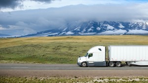 Freight broker alleges customer theft, kickbacks in lawsuit against rival